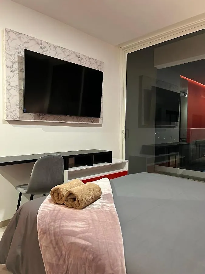 Lägenhet Luxury Studio Downtown Quito